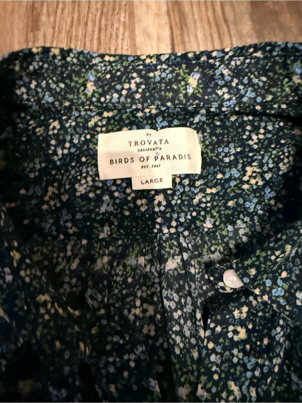 Birds of Paradise by Trovata Multicolor Floral Shirt Blouse Top - Picture 2 of 3